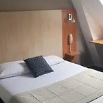 Novella Centre Gare 2*