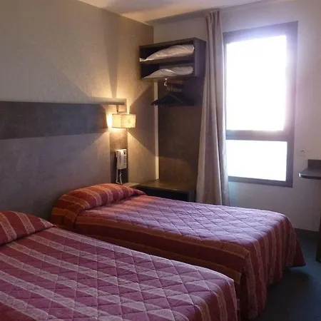 Hotel The Originals City, Novella, Centre Gare