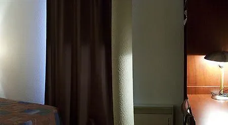 The Originals City, Novella, Centre Gare Hotel 2*