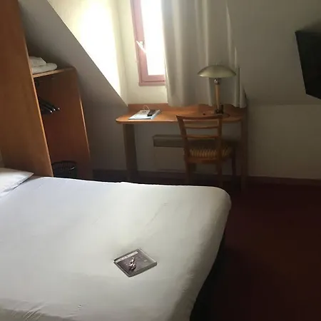 The Originals City, Novella, Centre Gare Hotel 2*