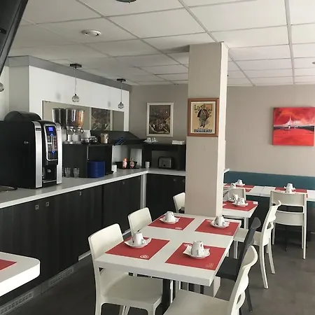 Hotel The Originals City, Novella, Centre Gare Nantes