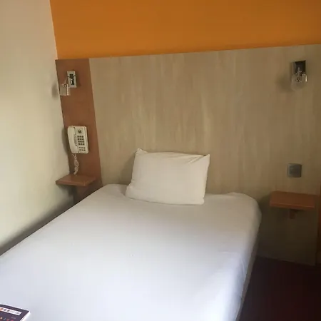 Hotel The Originals City, Novella, Centre Gare 2*