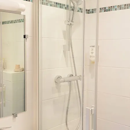 The Originals City, Novella, Centre Gare