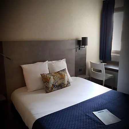 The Originals City, Novella, Centre Gare Hotel