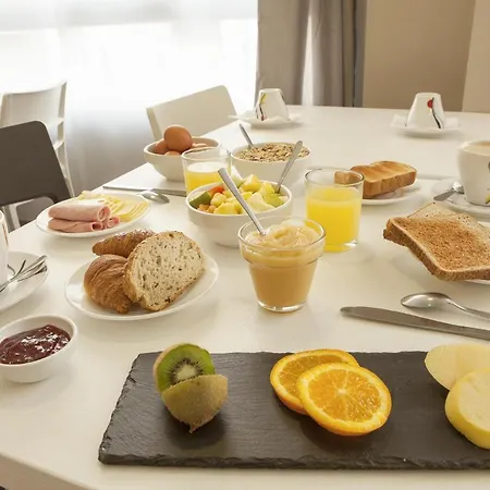 Hotel The Originals City, Novella, Centre Gare