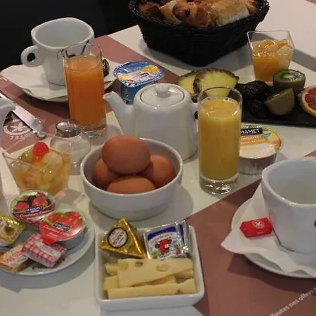 Hotel The Originals City, Novella, Centre Gare 2*