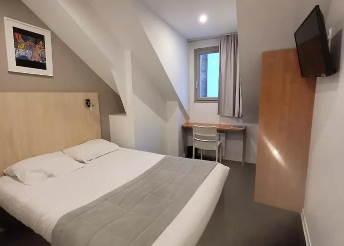 Novella Centre Gare 2*