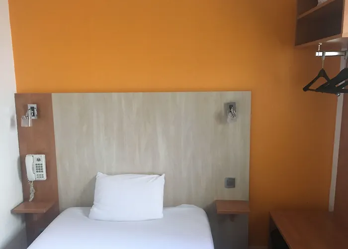 Hotel Novella Centre Gare