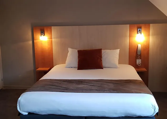 Novella Centre Gare 2*