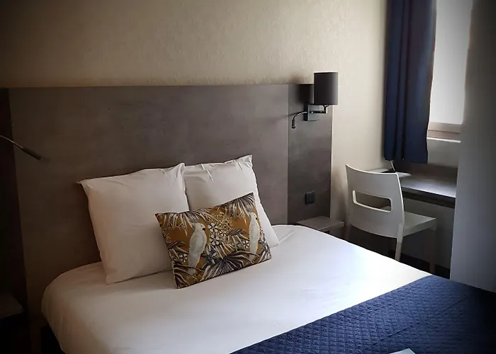 The Originals City, Novella, Centre Gare Hotel