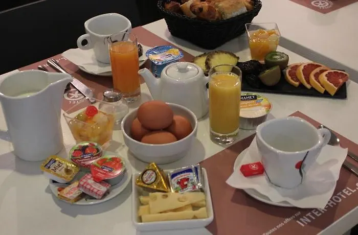 Hotel Novella Centre Gare 2*