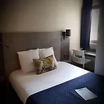 The Originals City, Novella, Centre Gare Hotel