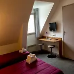 The Originals City, Novella, Centre Gare