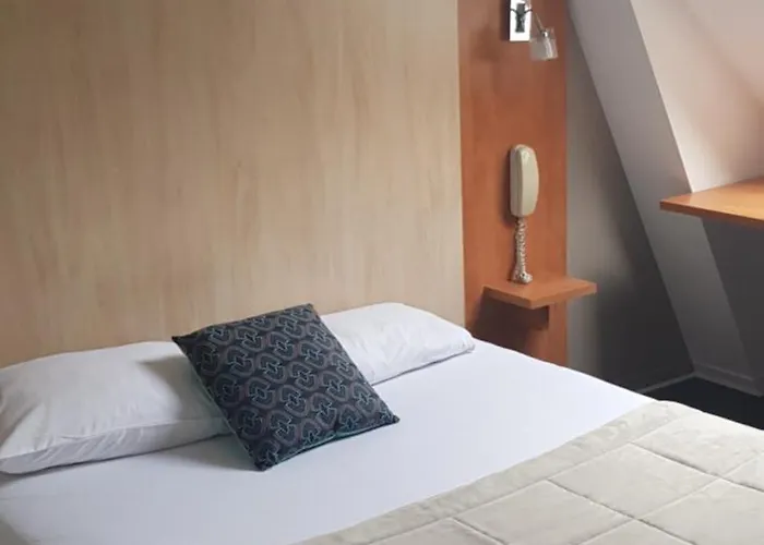 Novella Centre Gare 2*