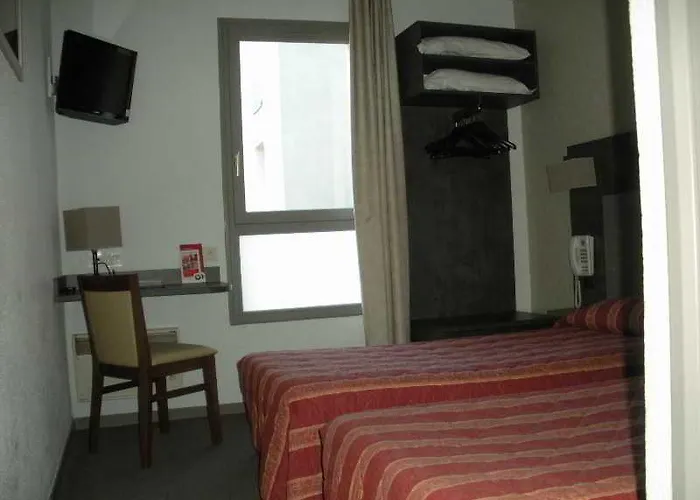 Hotel Novella Centre Gare 2*